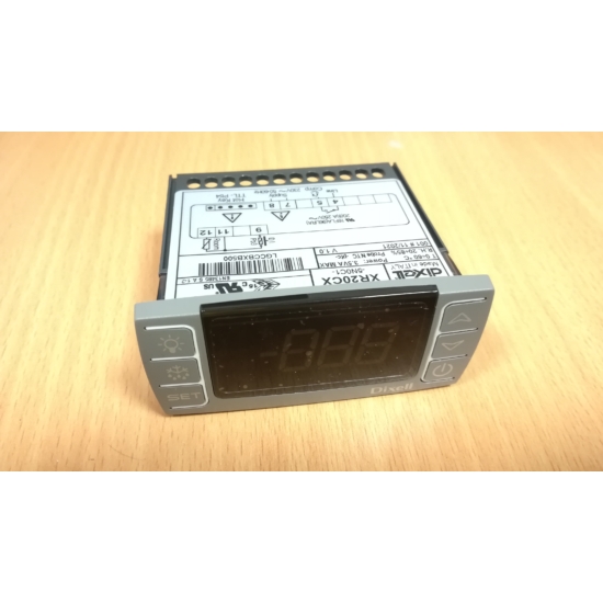 XR20CX-5N0C1 digitális termosztát
